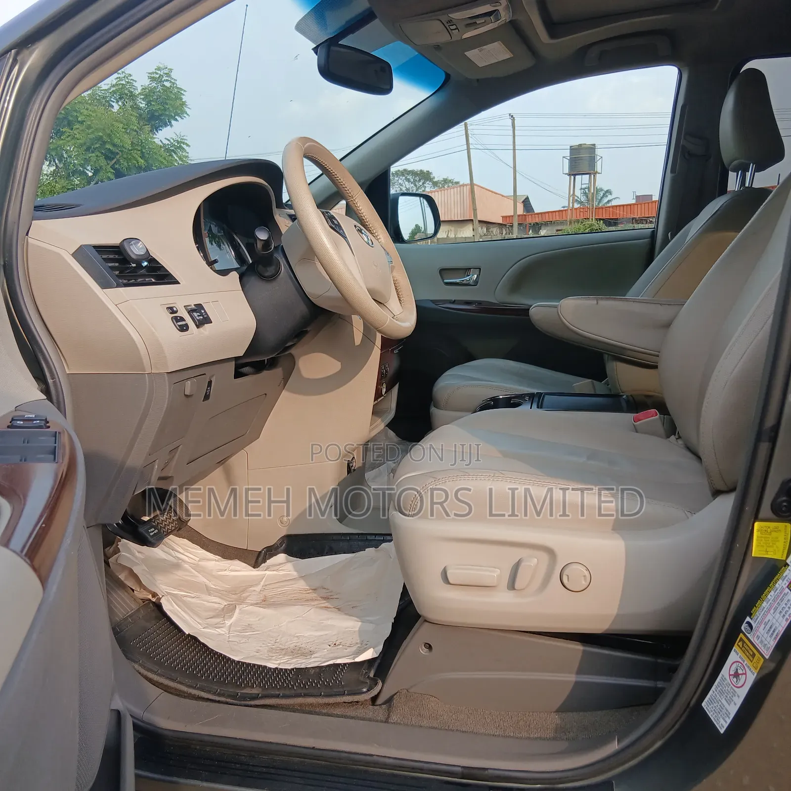 Toyota Sienna 2012 Green