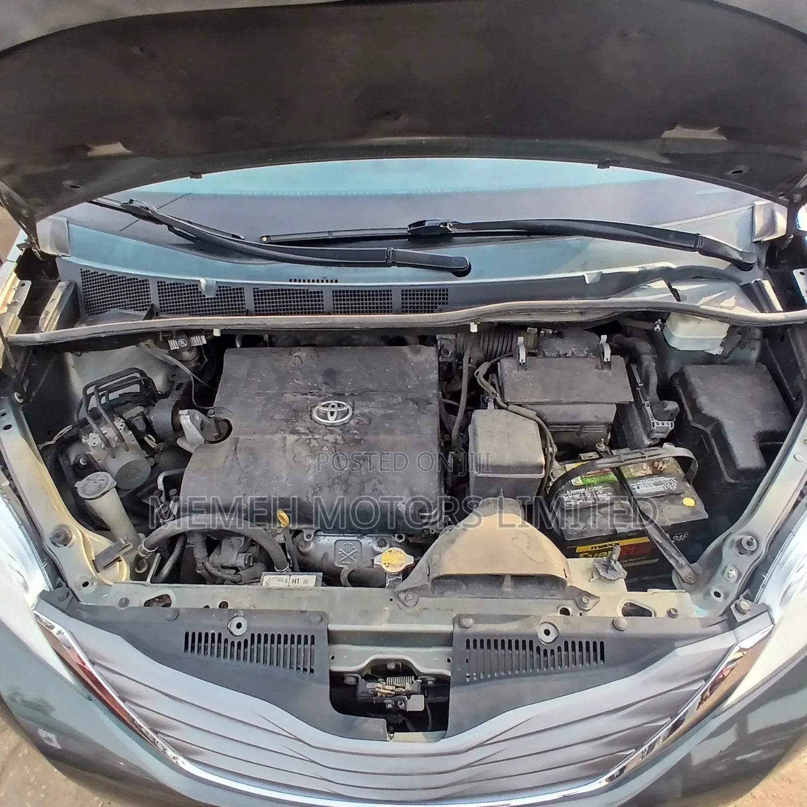 Toyota Sienna 2012 Green