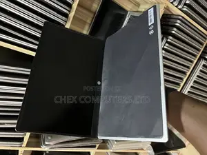 Laptop HP 14-Ep0063 8GB Intel Core I3 SSD 512GB