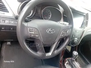 Hyundai Santa Fe SE FWD 2017 Blue