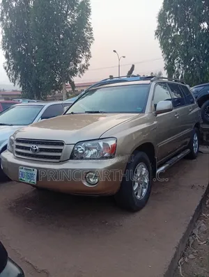 Toyota Highlander Limited V6 FWD 2004 Gold