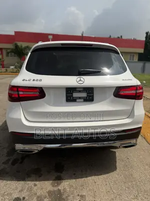 Mercedes-Benz GLC-Class 2017 White