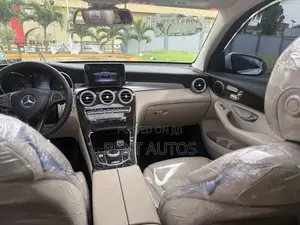 Mercedes-Benz GLC-Class 2017 White