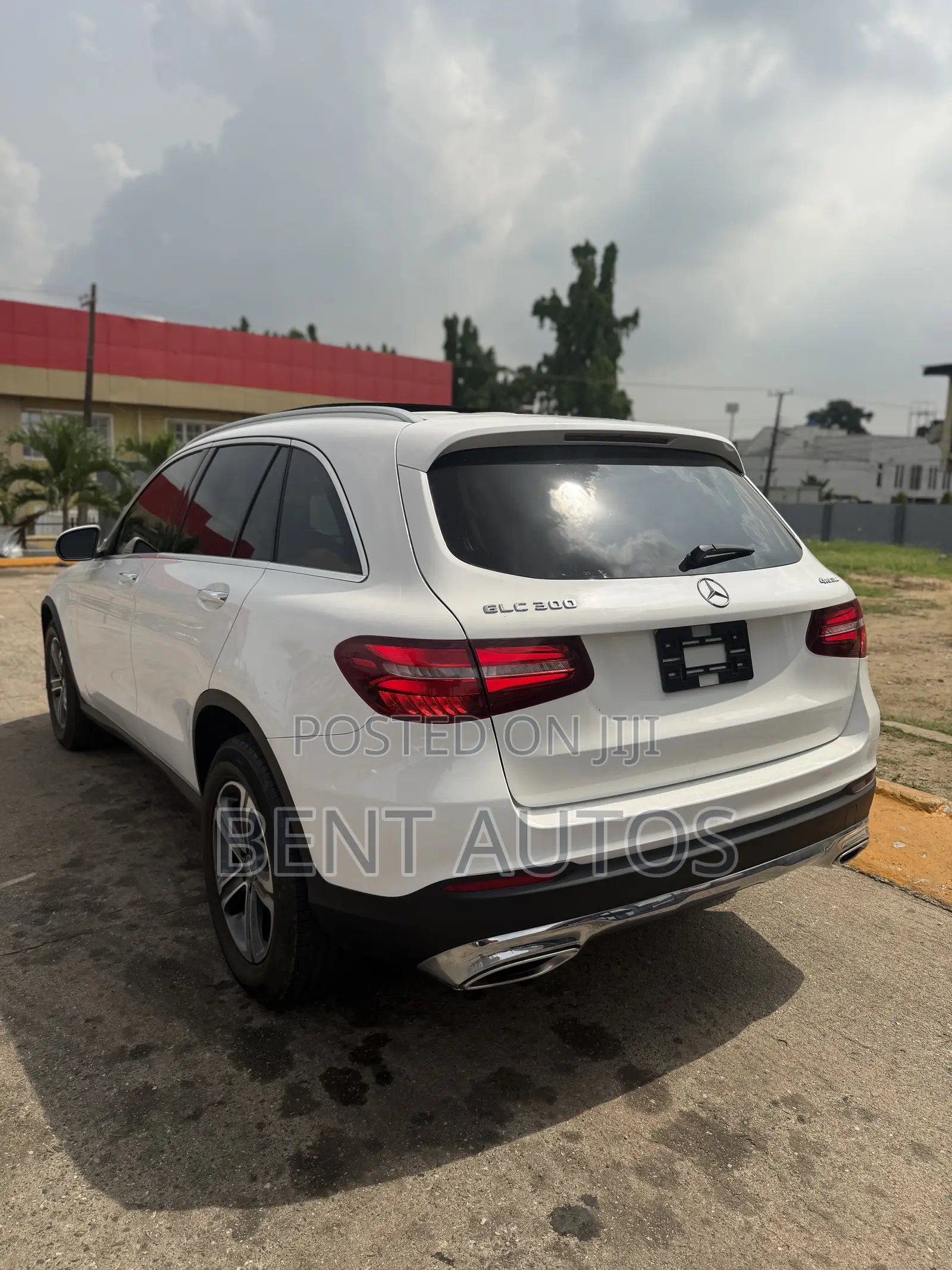 Mercedes-Benz GLC-Class 2017 White