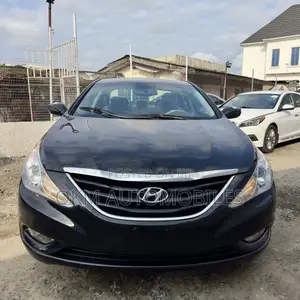 Hyundai Sonata SE Sedan FWD (2.4L 4cyl 6A) 2011 Black