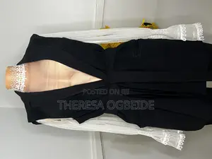 Ladies Armless Blazer (Black)