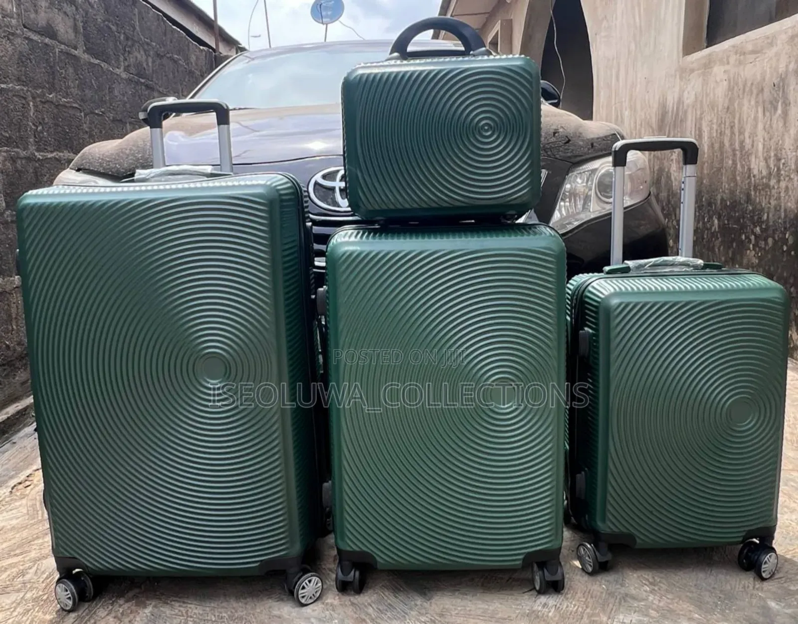 Luxury 4pcs Hard Rubber Shell Luggage Set With 360° Spinner Wheels
