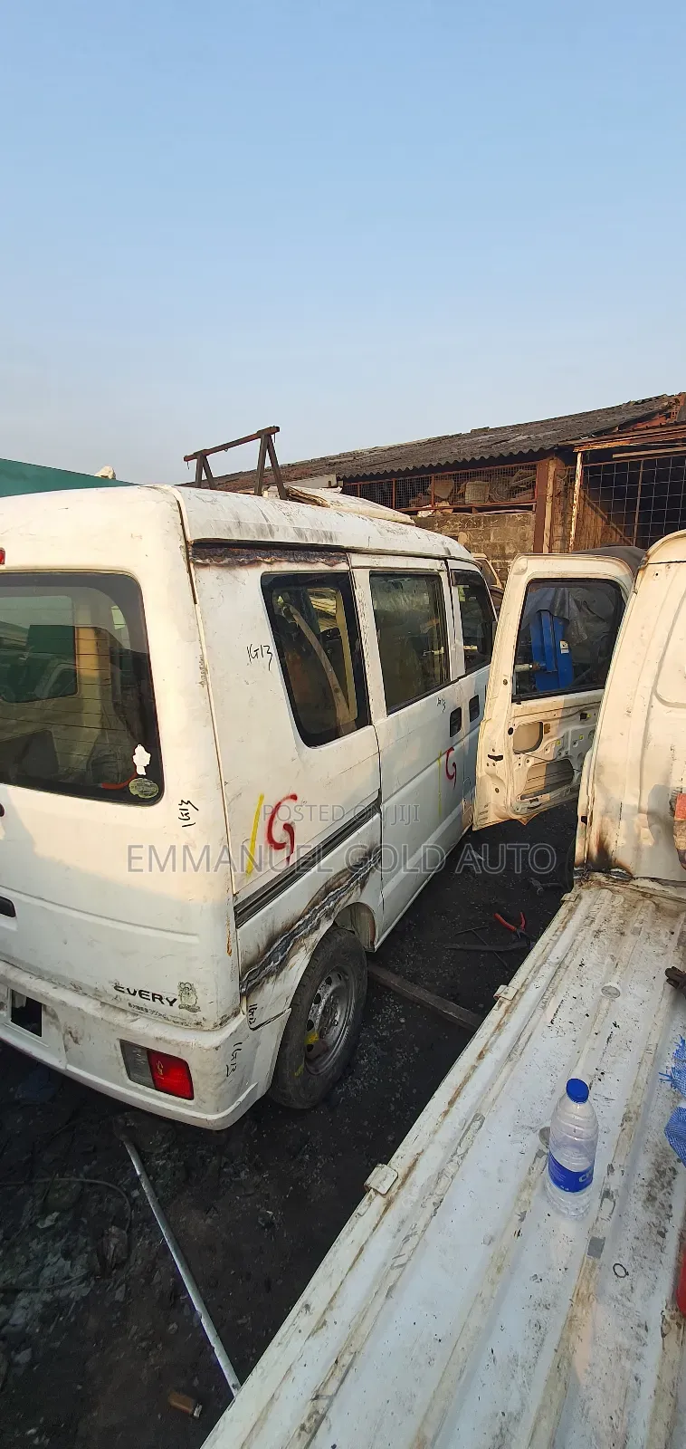 Suzuki APV Minibus 2010 White