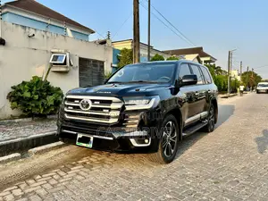 Toyota Land Cruiser 2022 Black