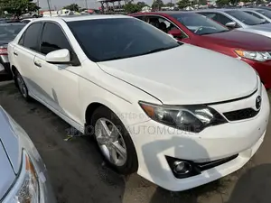 Toyota Camry SE Limited Edition 4dr Sedan (2.5L 4cyl 6A) 2012 White