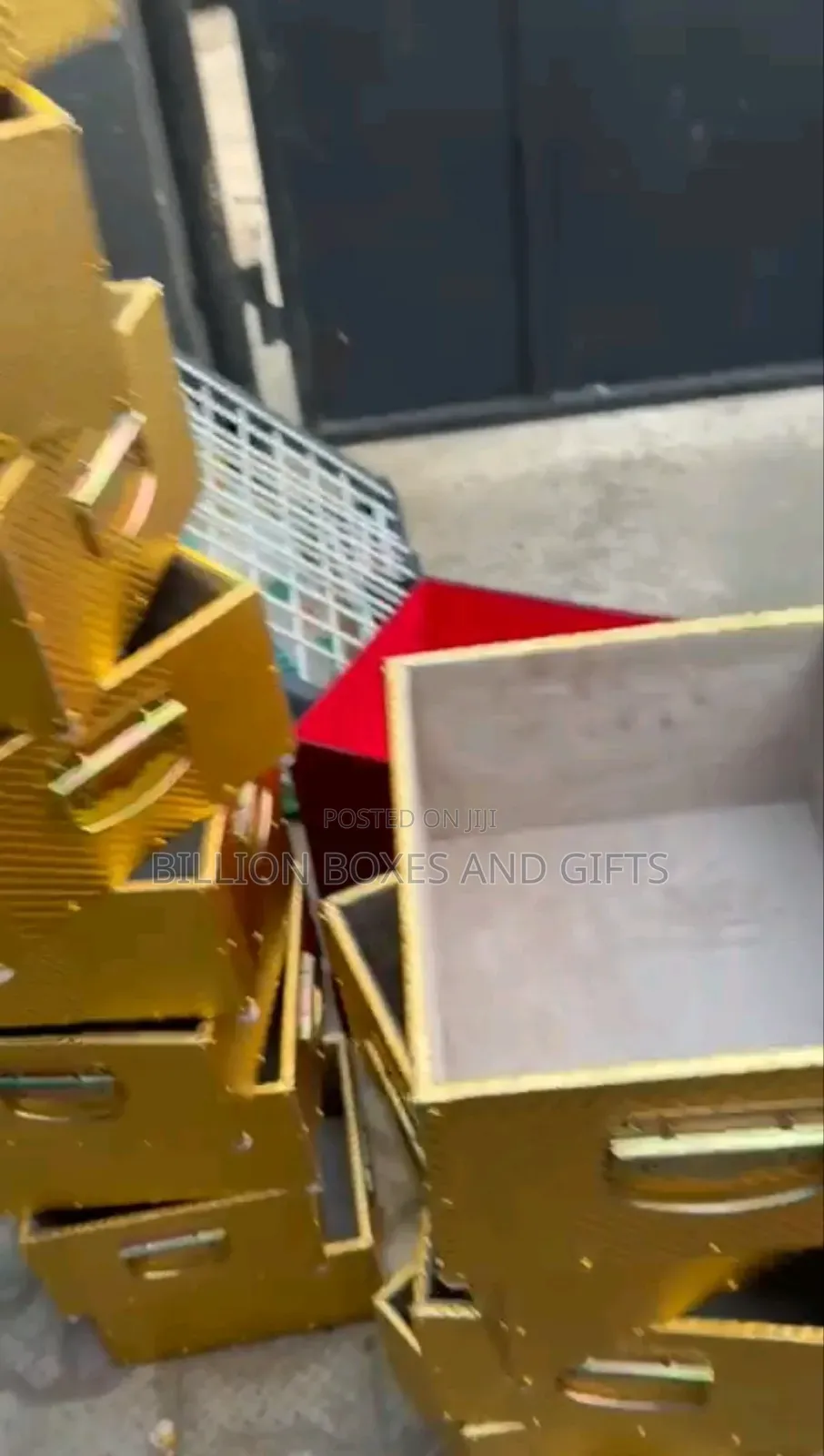 Luxury Hamper Box Maker