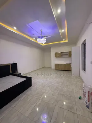 Studio Apartment in Oral Estate, Chevron for rent