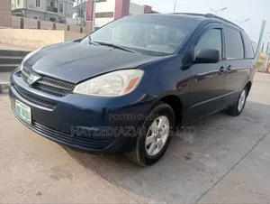 Toyota Sienna LE FWD 2006 Blue