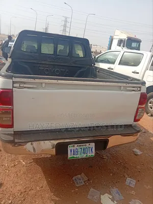 Toyota Hilux 2.0 VVT-i 2012 White