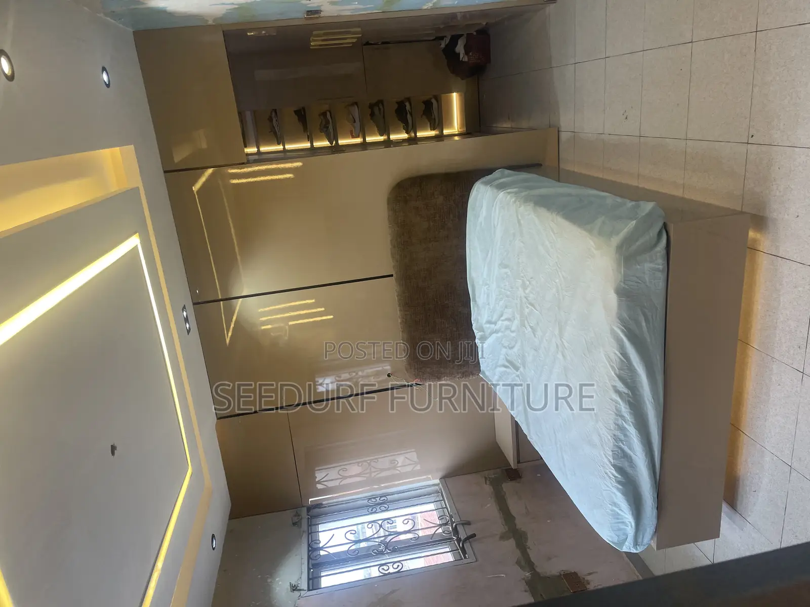 A 4/6 Flooring Bed