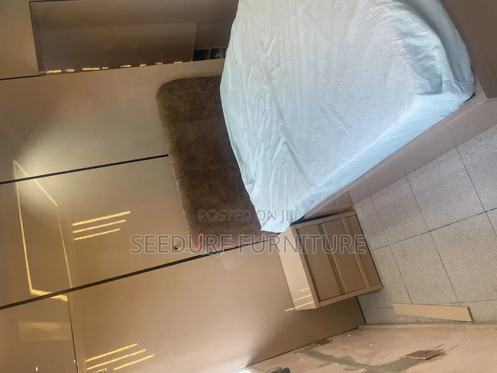 A 4/6 Flooring Bed