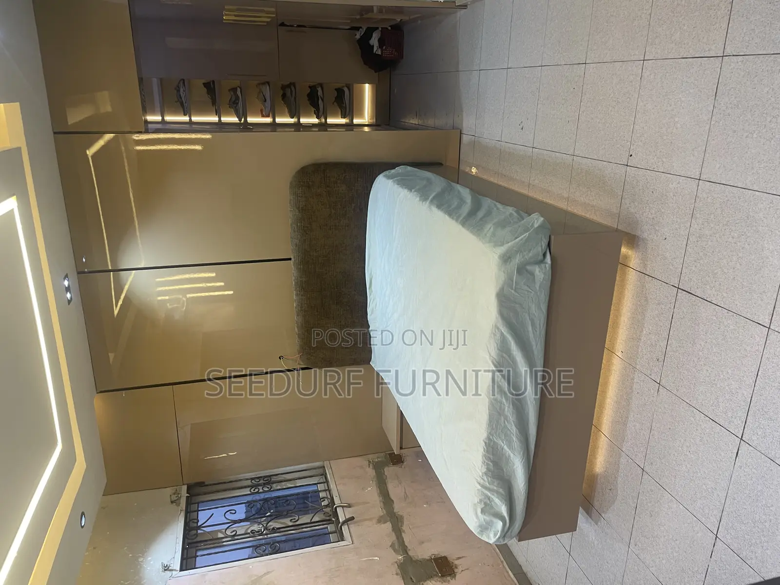 A 4/6 Flooring Bed