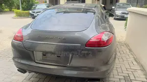 Porsche Panamera 2011 Gray