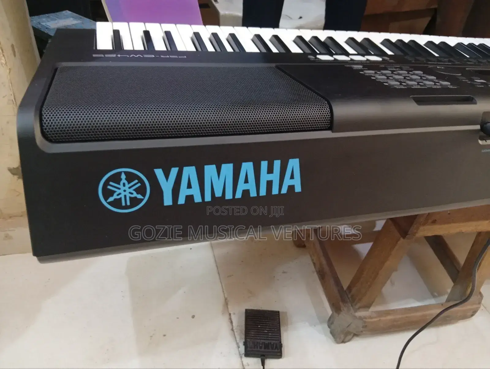 Yamaha Keyboard PRS -Ew 425 With Complete 76 Key.