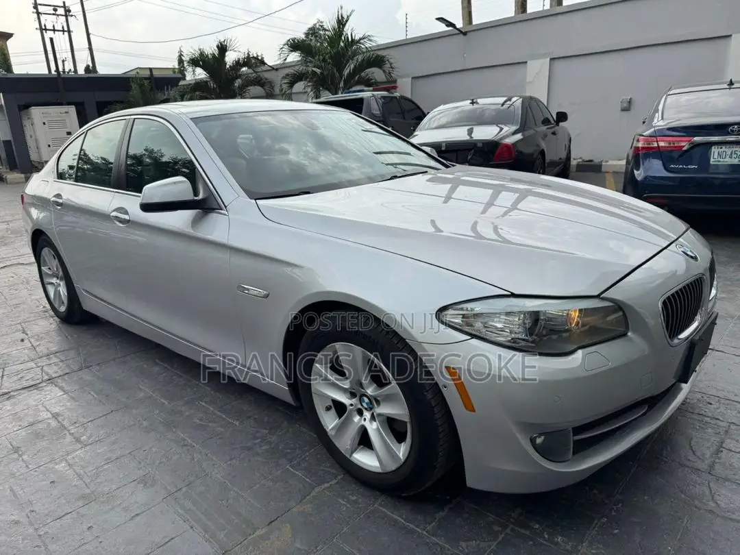BMW 528i 2011 Silver