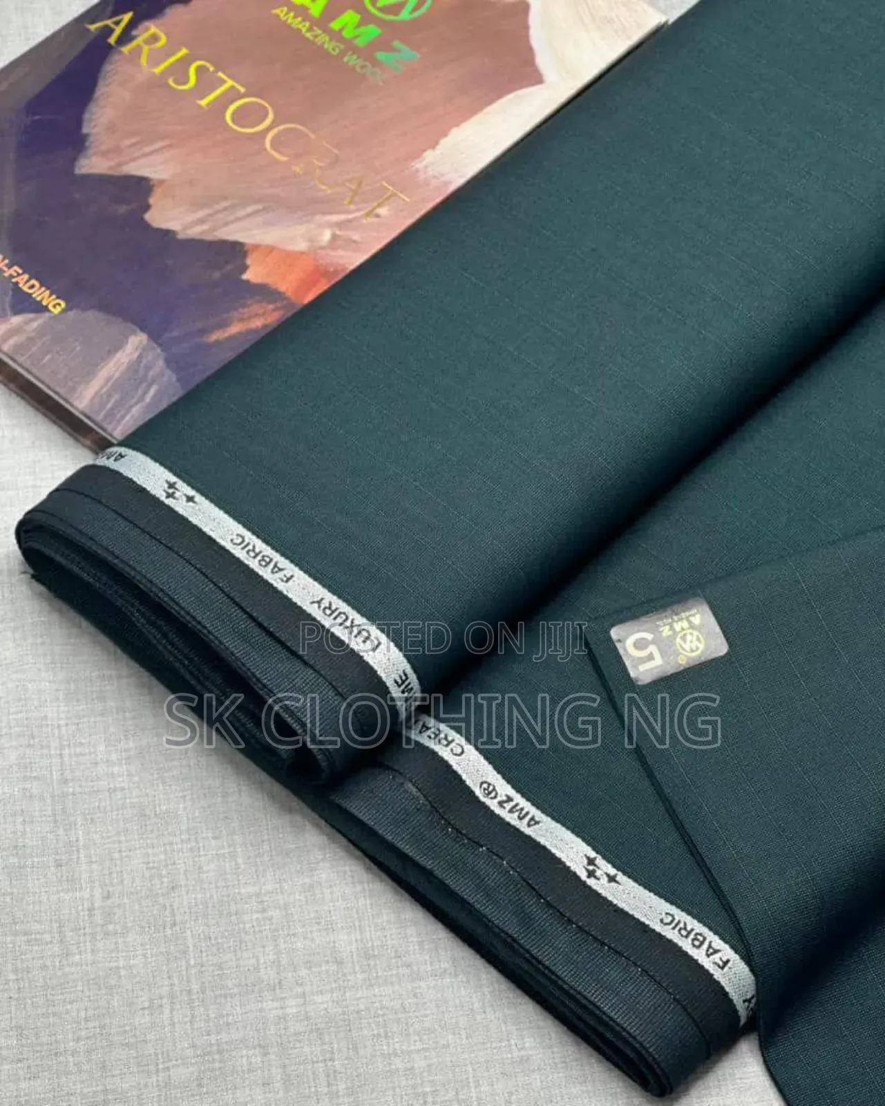 Aristocrat Plain