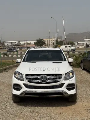 Mercedes-Benz GLE-Class GLE 350 2017 White