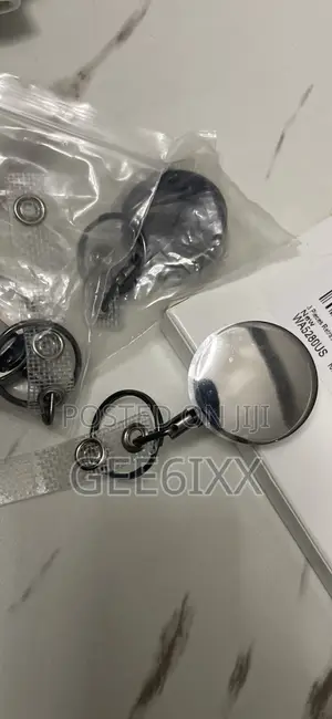 Selizo Retractable Badge Holder Key Holder