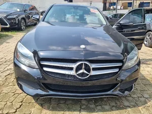 Mercedes-Benz C300 2017 Black