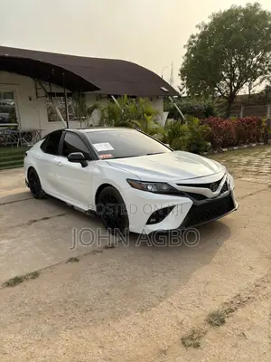 Toyota Camry XSE V6 (3.5L V6 8A) 2019 White