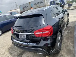 Mercedes-Benz GLA 250 2016 Black