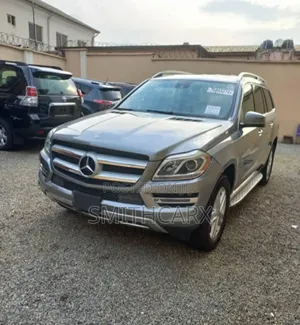 Mercedes-Benz GL-Class 2014 Silver