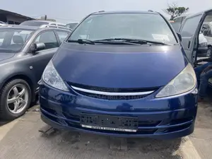 Toyota Previa Automatic 2005 Blue