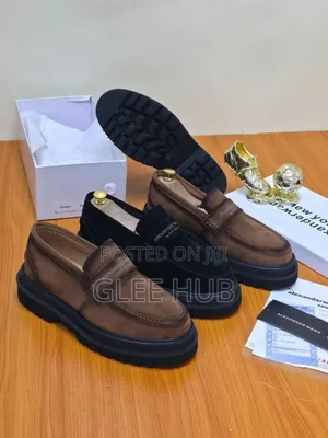 Lv Dry Suede Shoes