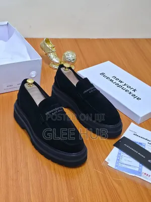 Lv Dry Suede Shoes