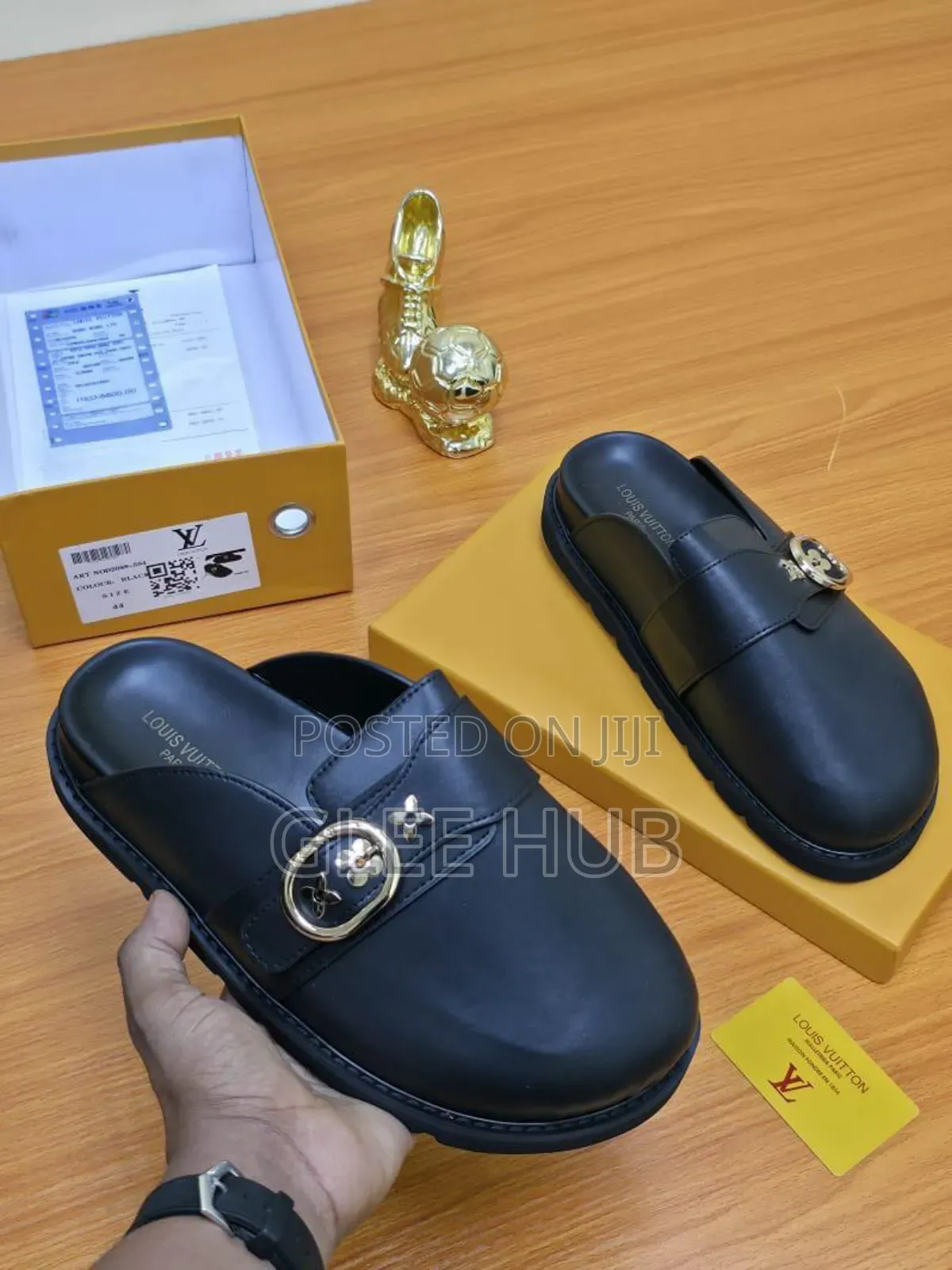 Lv Black Mule