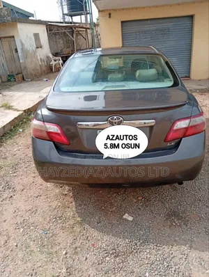 Toyota Camry SE 4dr Sedan (2.4L 4cyl 5A) 2008 Gray