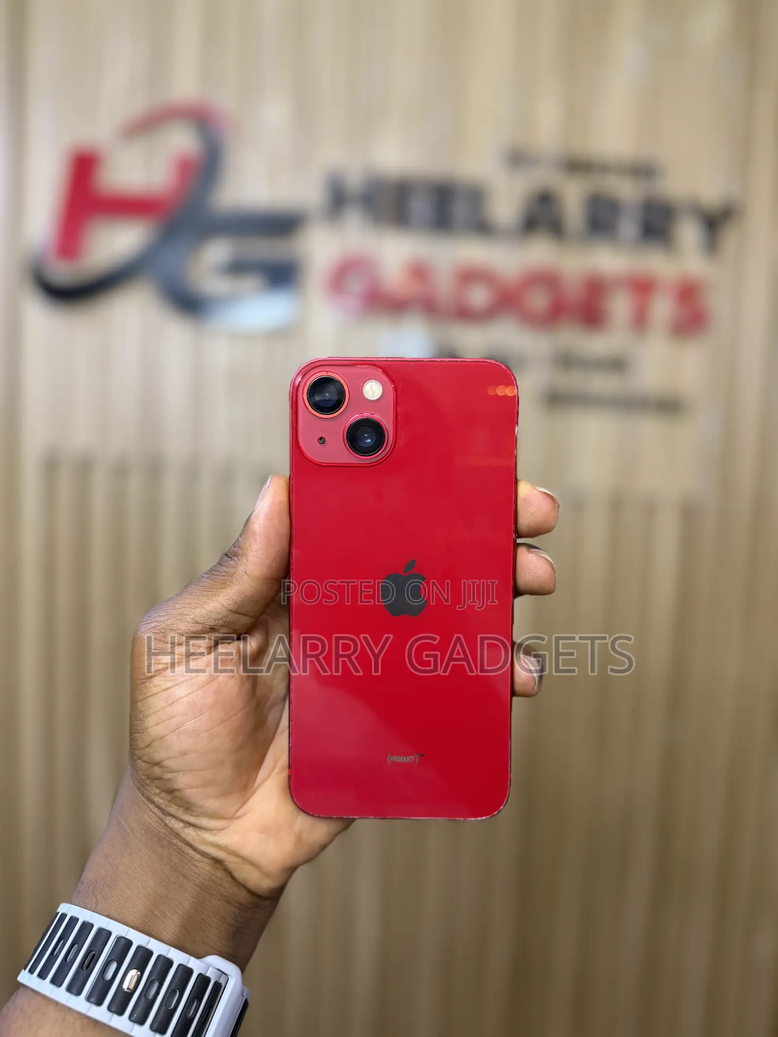 Apple iPhone 13 128 GB Red