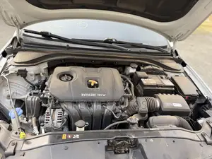 Hyundai Elantra ECO Sedan FWD (1.4L 4cyl 7A) 2017 Silver