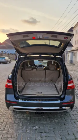 Mercedes-Benz M Class ML350 4MATIC 4dr SUV AWD (3.5L 6cyl 7A) 2015 Gray