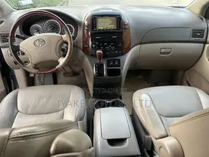 Toyota Sienna XLE Limited AWD 2005 Blue