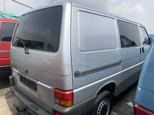 Volkswagen Transporter 2004 Grey