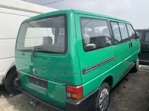 Volkswagen Transporter 2004 Green