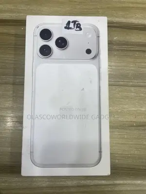 New Apple iPhone 17 Pro Max 1 TB Silver