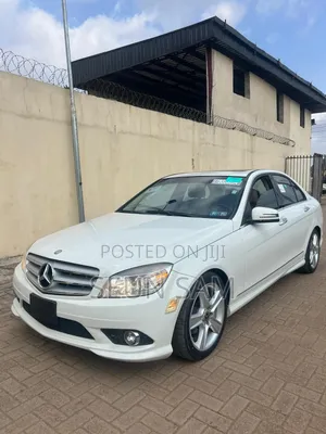 Mercedes-Benz C300 Luxury Sedan RWD (3.0L 6cyl 7A) 2010 White