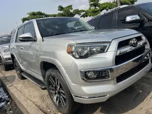 Toyota 4-Runner 2015 Silver