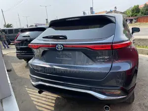 Toyota Venza Limited 2022 Gray
