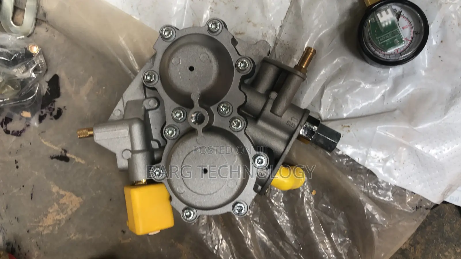 Carburetor Vehicle Conversion to CNG