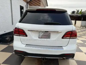 Mercedes-Benz M Class ML550 4MATIC 4dr SUV AWD (4.7L 8cyl Turbo 7A)