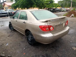 Toyota Corolla 1.8 LE 2008 Gold