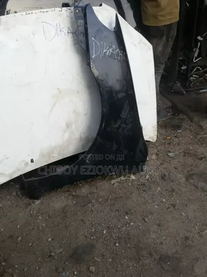 Corolla 2005 Fender Left Neat One Tokunbo